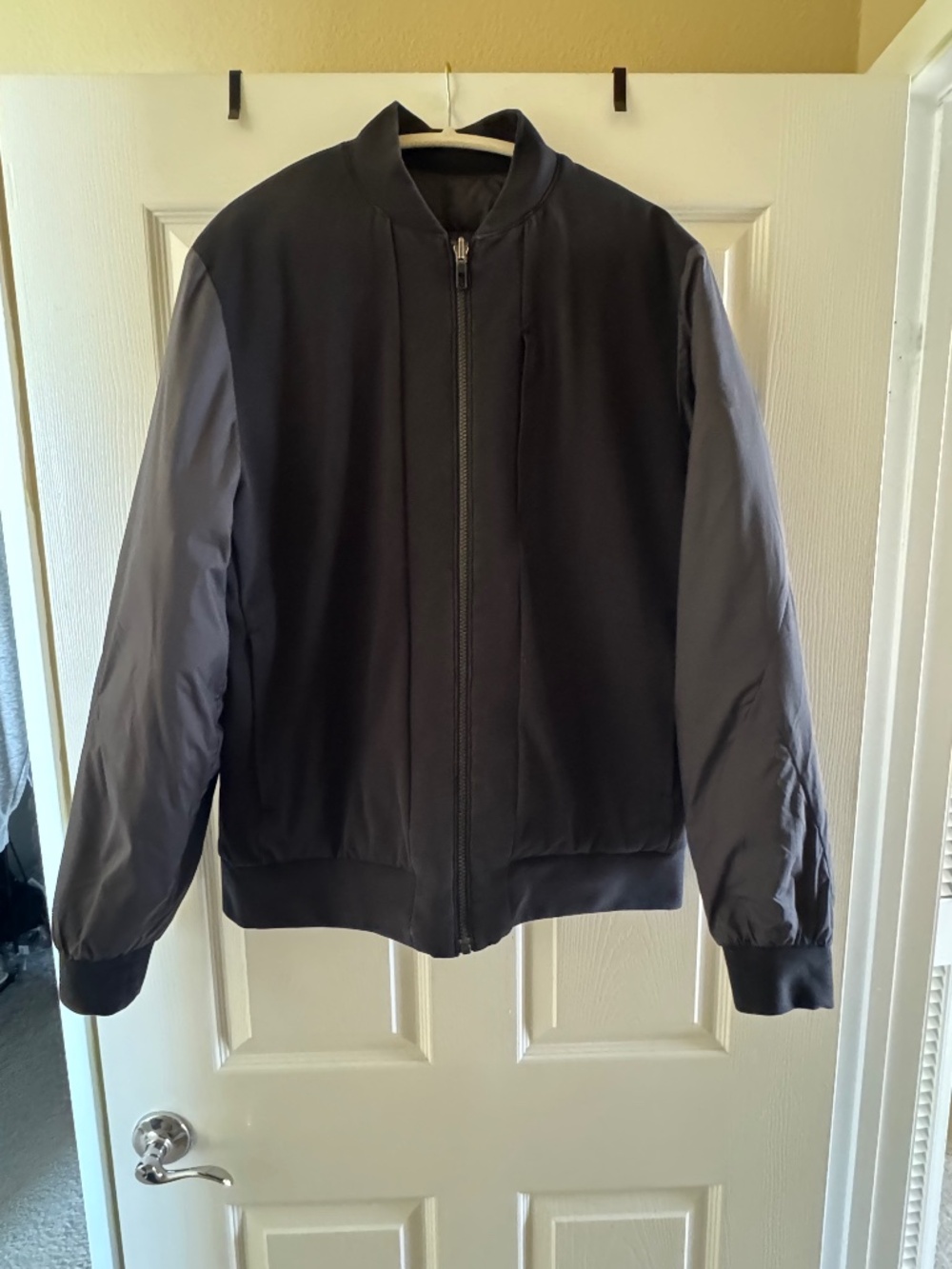 Lululemon Reversible Men’s Puffer (L)